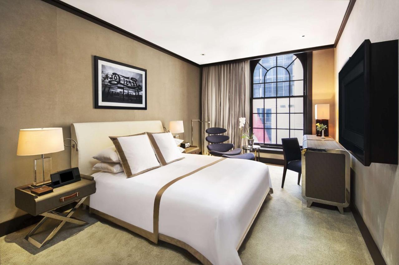 One King Deluxe room 44th Street View,1387793009:JPEG