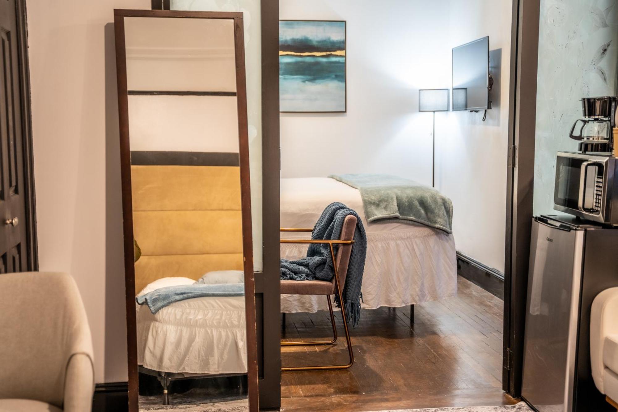 Two-Room Apartment,1630209281:JPEG