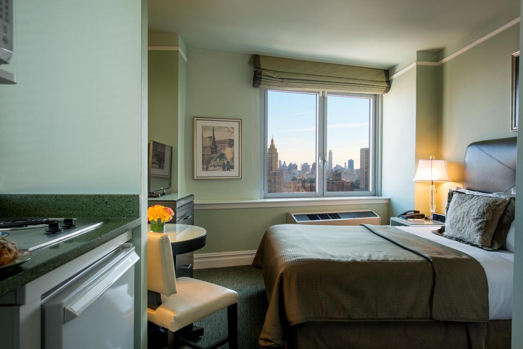 Queen Room,1214109232:JPEG