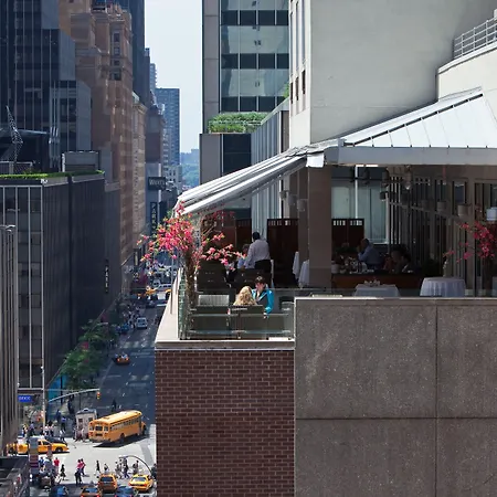 Doubletree By Hilton New York Midtown Fifth Ave-3