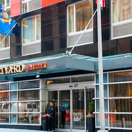 Courtyard By Marriott Times Square West-2