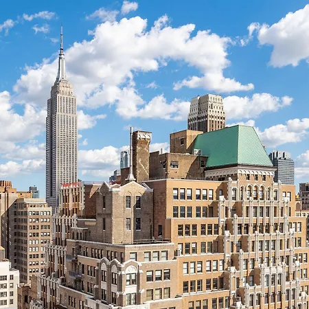 Courtyard By Marriott Times Square West-3